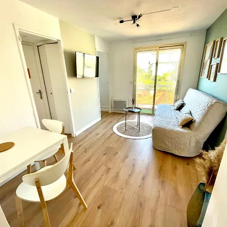 Bel Raphael Apartment *